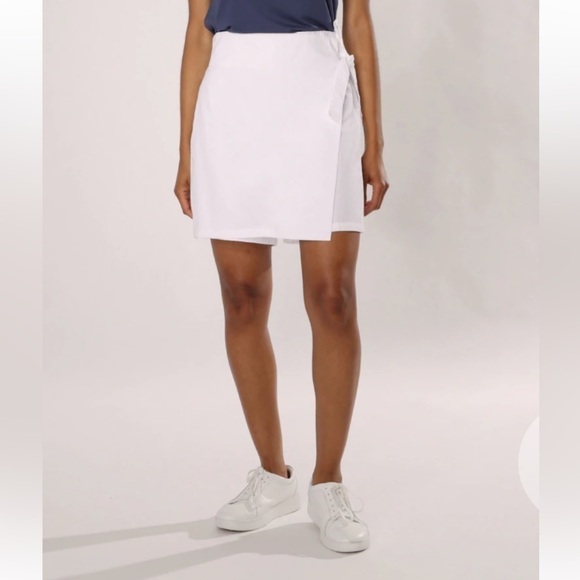 WHITE Skort elastic waist pull up - Picture 1 of 11